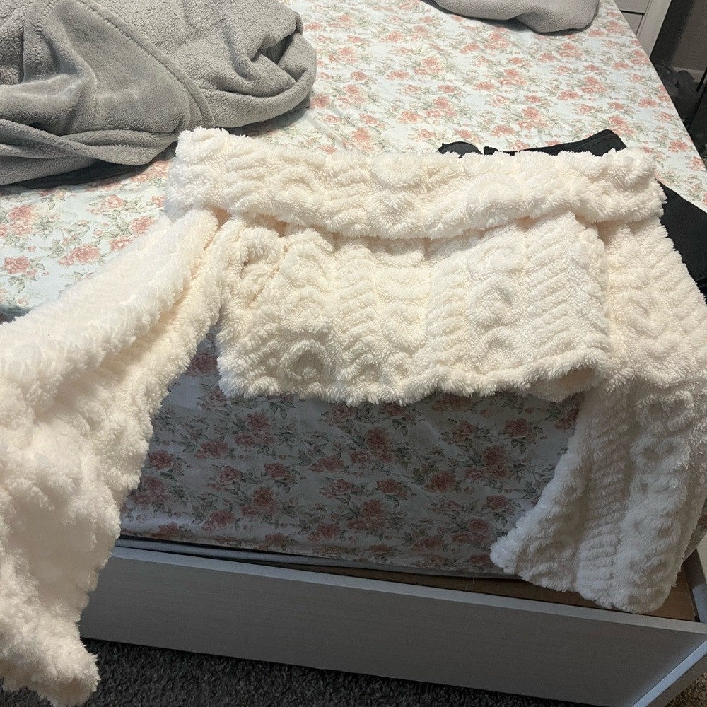 Cozy Cream Cable Knit Sweater